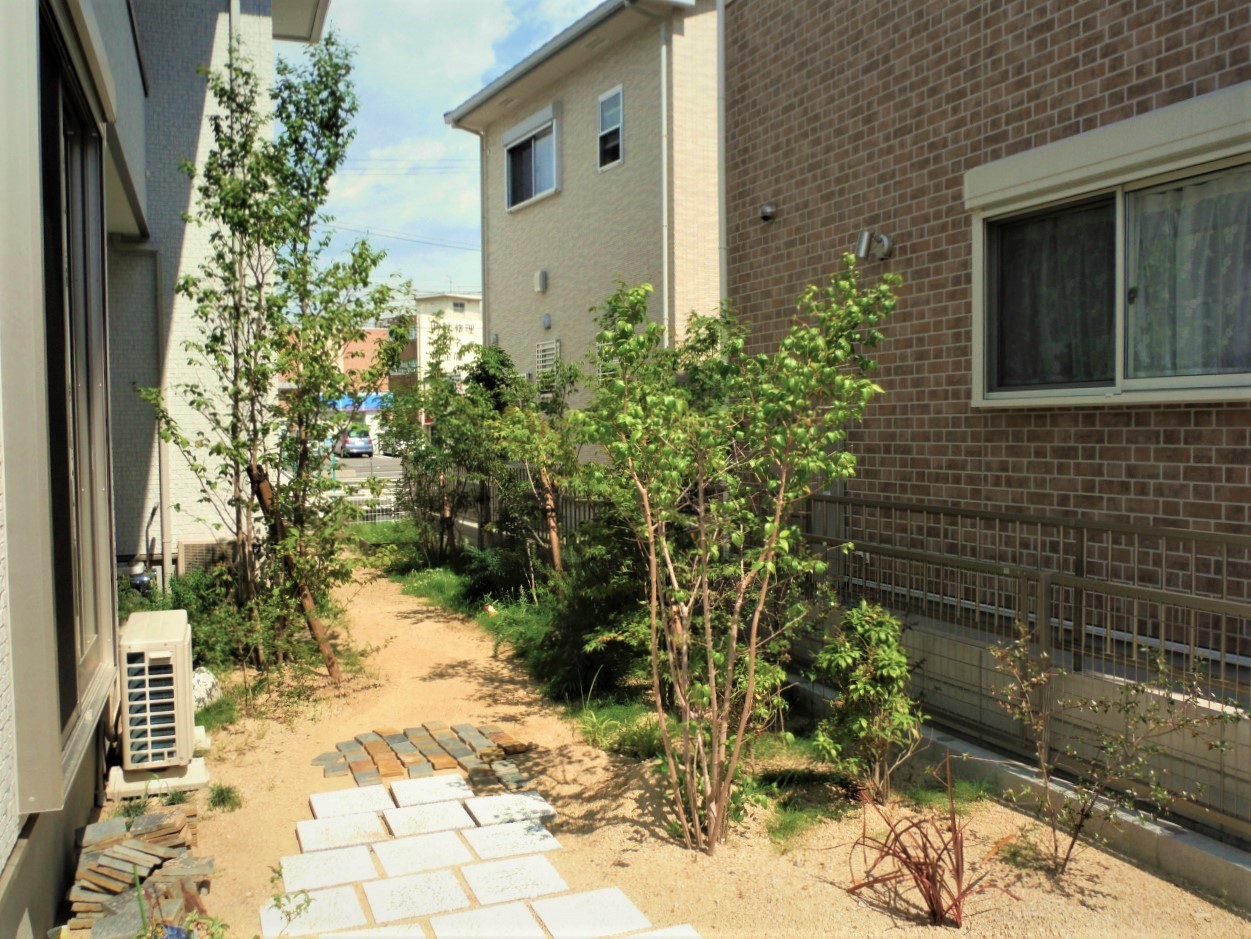 植栽 造園 稲沢の植木屋 東海地区最大級の庭木販売農場なら愛知農園 植栽 造園なら東海地区最大の植木 庭木販売農場 愛知農園